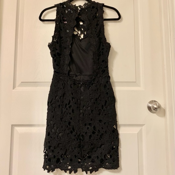 Sexy black crocheted/lace dress - Picture 3 of 8